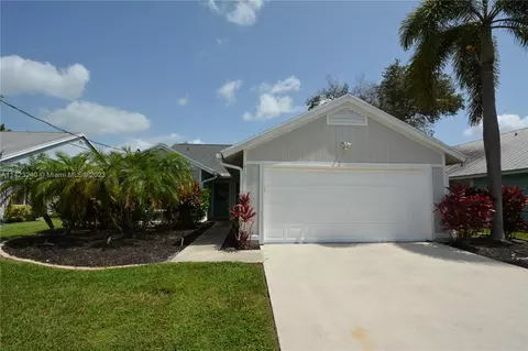 6137 Lucerne St, Jupiter, FL 33458