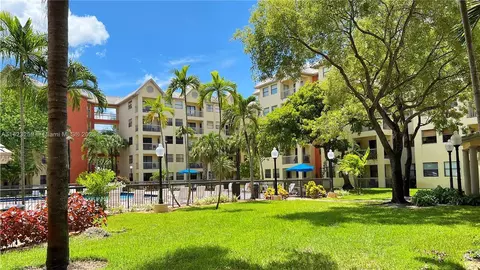 8120 Geneva Ct #149, Doral, FL 33166
