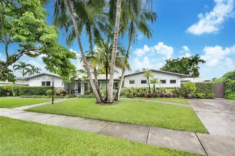 8950 SW 93rd Ct, Miami, FL 33176