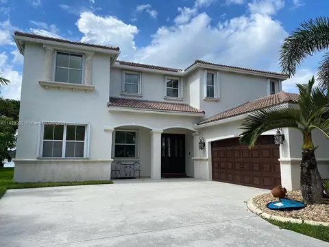 19297 NW 23rd Pl, Pembroke Pines, FL 33029