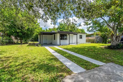 1597 NE 28th St, Pompano Beach, FL 33064