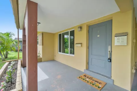 3440 SW 15th St, Fort Lauderdale, FL 33312