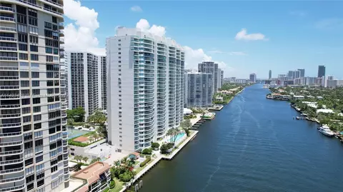 20201 E Country Club Dr #510, Aventura, FL 33180