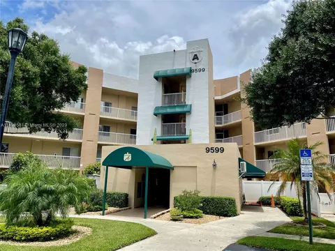 9599 Weldon Cir #A408, Tamarac, FL 33321