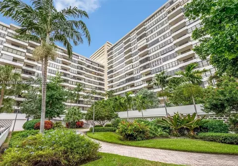 500 Three Islands Blvd #907, Hallandale Beach, FL 33009