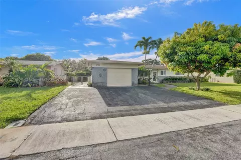 721 NW 78th Ave, Pembroke Pines, FL 33024