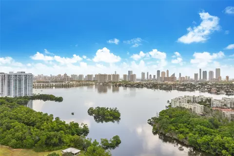 16385 Biscayne Blvd #2501, North Miami Beach, FL 33160