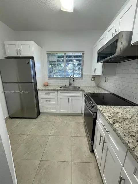 2301 NW 96th Ter #16P, Pembroke Pines, FL 33024