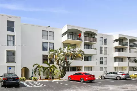 2160 SW 16th Ave #121, Miami, FL 33145