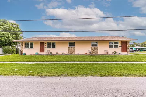 142 NE 1st Ct, Dania Beach, FL 33004
