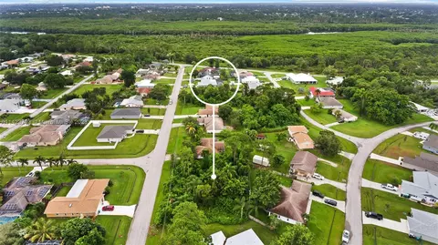 912 Thornhill Dr, Port Saint Lucie, FL 34983