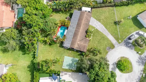 17300 SW 89th Ct, Palmetto Bay, FL 33157