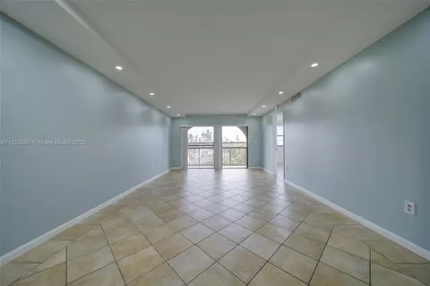 10227 NW 9th St Cir #503-3, Miami, FL 33172