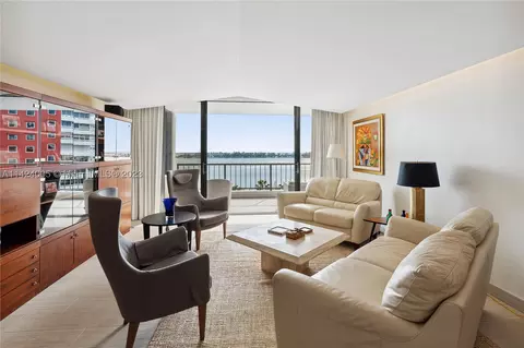 1581 Brickell Ave #402, Miami, FL 33129