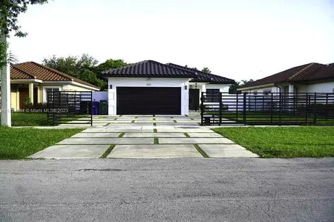 833 SW 5th St, Florida City, FL 33034