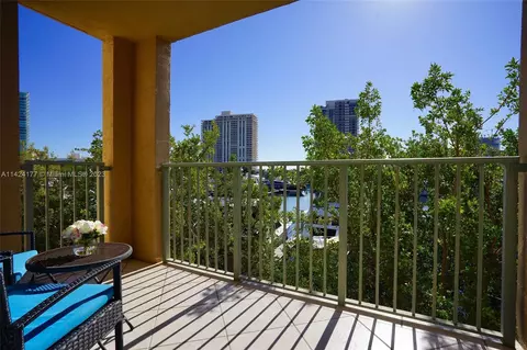 19877 E Country Club Dr #3308, Aventura, FL 33180
