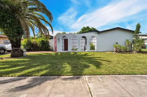 9825 Pan American Dr, Cutler Bay, FL 33189