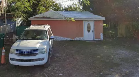1013 NE 5th Ave, Homestead, FL 33030