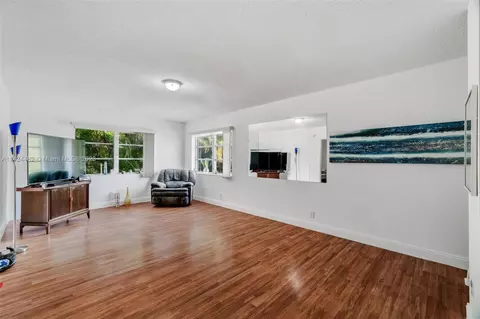 649 W Oakland Park Blvd #217A, Oakland Park, FL 33311