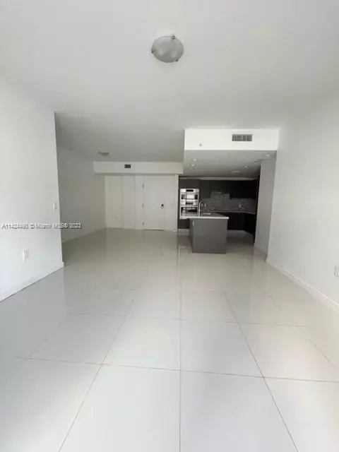 7661 NW 107th Ave #303, Doral, FL 33178