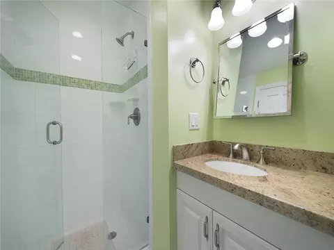 9164 NW 149th Ter, Miami Lakes, FL 33018