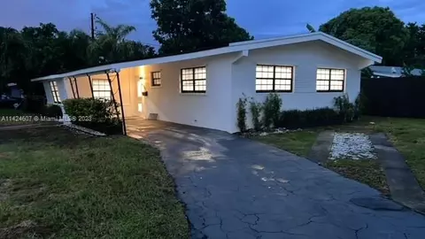 17501 NE 5th Ave, North Miami Beach, FL 33162