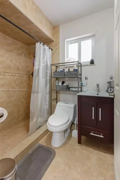 456 E 43rd St, Hialeah, FL 33013 photo 14