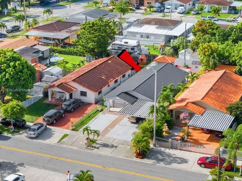 456 E 43rd St, Hialeah, FL 33013 photo 3