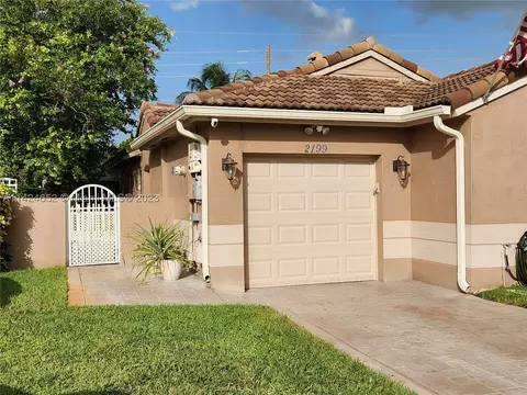 2199 NW 184th Ter, Pembroke Pines, FL 33029