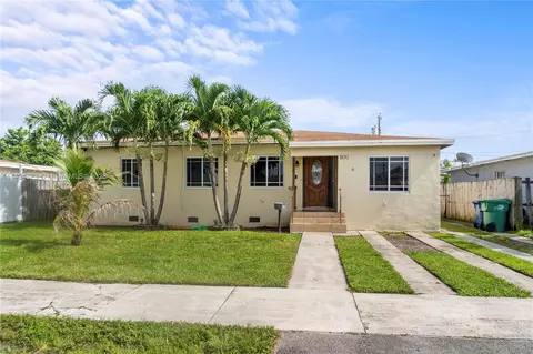 800 NW 84th Ter, Miami, FL 33150