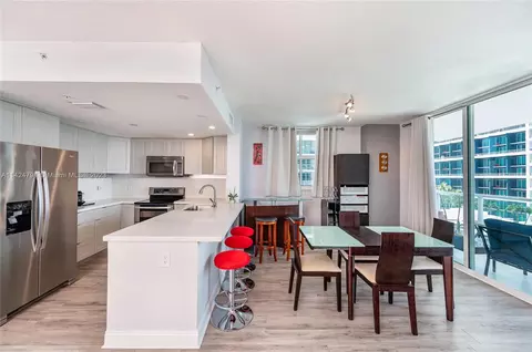 1250 S Miami Ave #1801, Miami, FL 33130