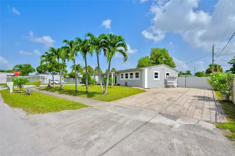 4921 NW 176th St, Miami Gardens, FL 33055