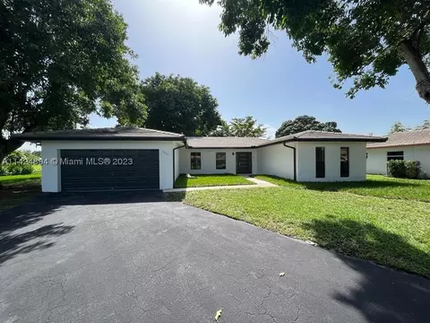 3890 NW 106th Dr, Coral Springs, FL 33065