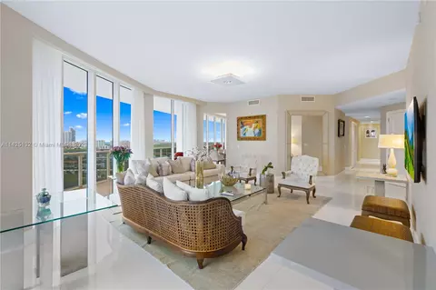 4100 Island Blvd #1802, Aventura, FL 33160