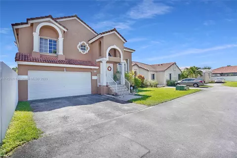 685 NW 126th Ct, Miami, FL 33182