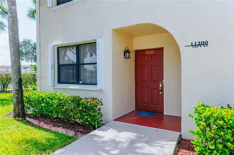 11200 Taft St #11200, Pembroke Pines, FL 33026