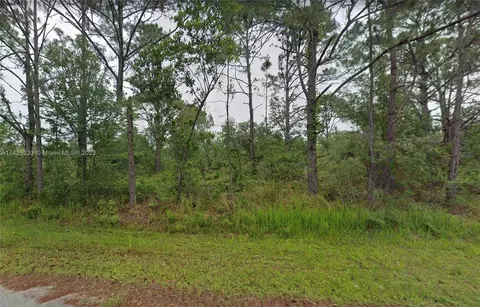8000 Trevino Ave, Sebring, FL 33872