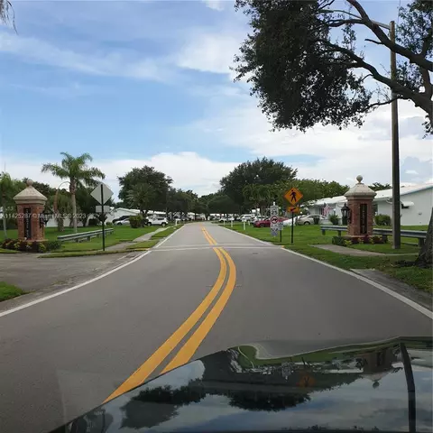 1520 NW 87th Ln, Plantation, FL 33322