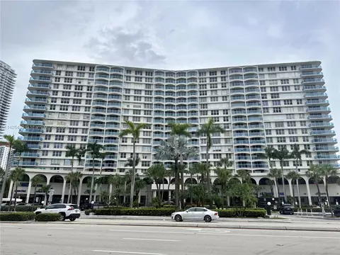 3800 S Ocean Dr #620, Hollywood, FL 33019