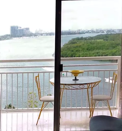 400 Kings Point Dr #1507, Sunny Isles Beach, FL 33160