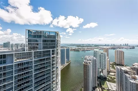 495 Brickell Ave #PH5710, Miami, FL 33131