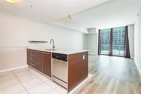 1900 N Bayshore Dr #3909, Miami, FL 33132