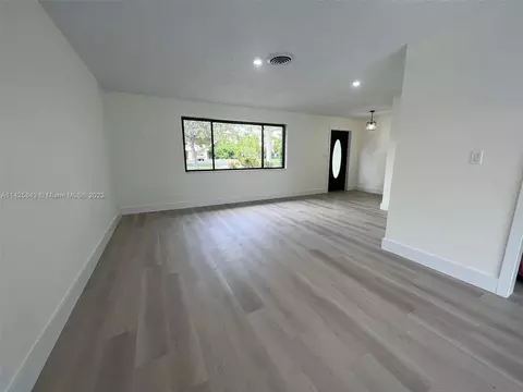 4003 NW 78th Ave, Coral Springs, FL 33065