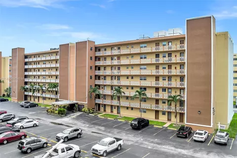 500 NE 12th Ave #603, Hallandale Beach, FL 33009