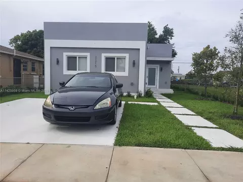 2215 Greene St, Hollywood, FL 33020