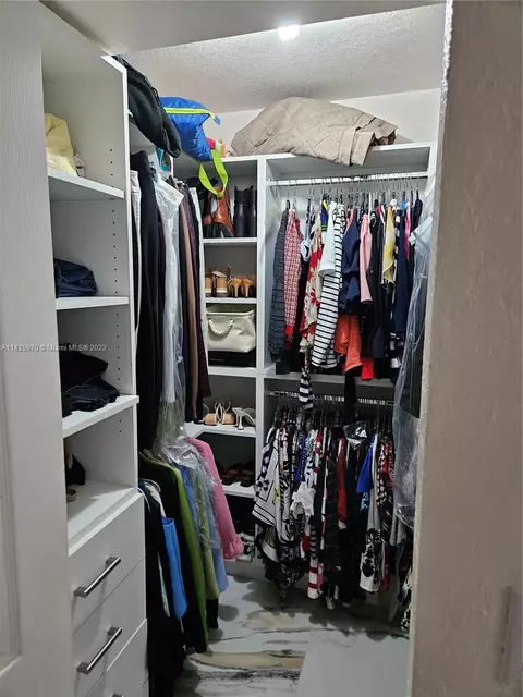 Undisclosed, Hialeah, FL 33014 photo 54