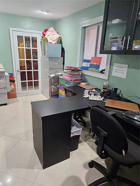 Undisclosed, Hialeah, FL 33014 photo 29