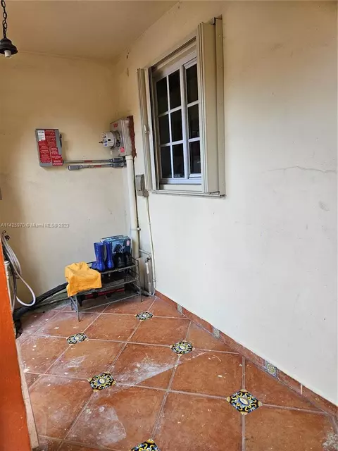 Undisclosed, Hialeah, FL 33014 photo 10