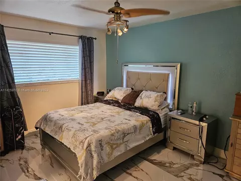 Undisclosed, Hialeah, FL 33014 photo 43