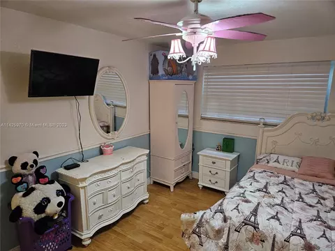Undisclosed, Hialeah, FL 33014 photo 58